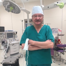 Powiększ obraz: Jan Sapieżko, chirurg Gdynia