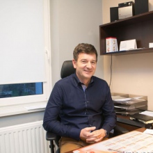 Powiększ obraz: Piotr Matyba, chirurg Poznań