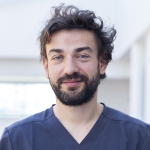 Powiększ obraz: Andrzej Hellmann, chirurg Gdańsk