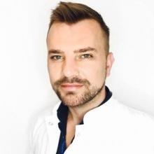 Powiększ obraz: Łukasz Ordynowski, lekarz wykonujący zabiegi medycyny estetycznej Kraków