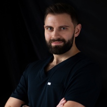 Powiększ obraz: Maciej Chałubiński, stomatolog Warszawa