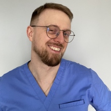 Powiększ obraz: Piotr Wawrzkiewicz, neurochirurg Łódź