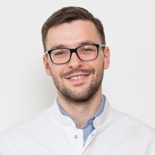 Powiększ obraz: Konrad Wodzisławski, ortopeda Wrocław