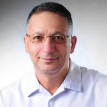 Powiększ obraz: Mansur Rahnama, stomatolog Lublin