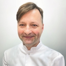 Powiększ obraz: Piotr Dusza, internista Jelenia Góra