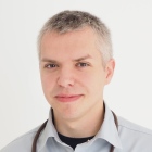 dr n. med. Mateusz Klamann