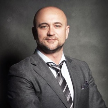 Powiększ obraz: Dariusz Białas, fizjoterapeuta Wrocław