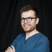 Powiększ obraz: Radosław Smoczyński, kardiochirurg Warszawa