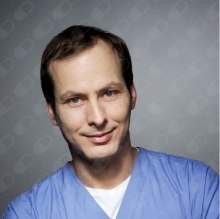 Powiększ obraz: Łukasz Bobrzyński, chirurg Kraków