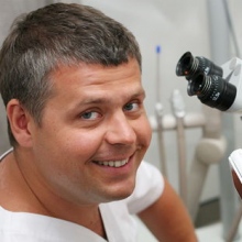 Powiększ obraz: Konrad Santor, stomatolog Chełm