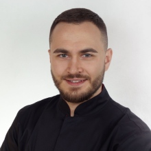 Powiększ obraz: Tomasz Gago, stomatolog Gdańsk