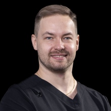 Powiększ obraz: Jakub Mikołajczyk, stomatolog Gliwice