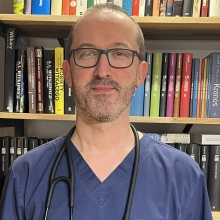 Powiększ obraz: Tomasz Maćkowiak, kardiolog Bełchatów