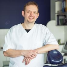 Powiększ obraz: Michał Bednarski, stomatolog Łódź