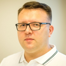 Powiększ obraz: Damian Borof, neurochirurg Nowy Dwór Gdański