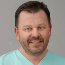 Powiększ obraz: Witold Wiktor, proktolog Rzeszów