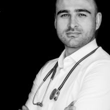 Powiększ obraz: Maciej Papierski, proktolog Toruń