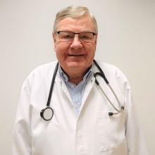Powiększ obraz: Karol Senenko, lekarz rodzinny Wrocław