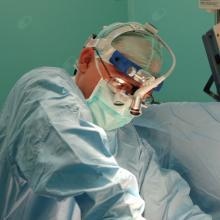 Powiększ obraz: Paweł Cholewiński, kardiochirurg Radom