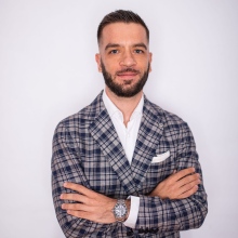 Powiększ obraz: Adrian Jaskólski, laryngolog Łódź