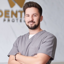 Powiększ obraz: Włodzimierz Buczyński, stomatolog Nowy Targ