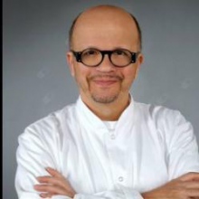 Powiększ obraz: Marek Naumowski, stomatolog Warszawa