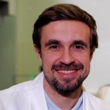 Powiększ obraz: Dawid Gwizdała, stomatolog Warszawa