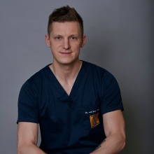 Powiększ obraz: Max Dutkowiak, weterynarz Warszawa