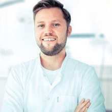 Powiększ obraz: Szymon Frank, stomatolog Warszawa