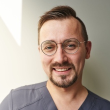 Powiększ obraz: Jacek Bazan, stomatolog Toruń