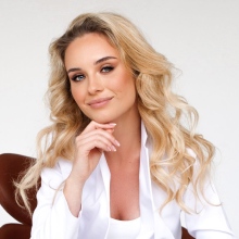 Powiększ obraz: Anna Ornowska-Broniarek, lekarz wykonujący zabiegi medycyny estetycznej Gdańsk