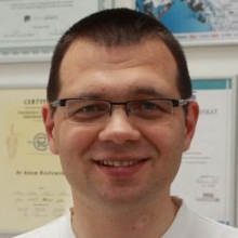 Powiększ obraz: Adam Kozłowski, stomatolog Szczecin