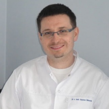 Powiększ obraz: Szymon Wieczorek, gastrolog Wrocław