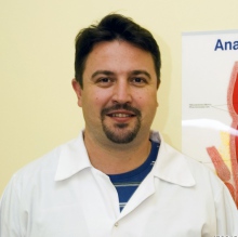 Powiększ obraz: Maciej Niemirowicz, chirurg Łódź