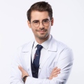 Krzysztof Gębczyński, lekarz wykonujący zabiegi medycyny estetycznej Kraków