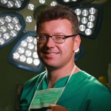 Powiększ obraz: Przemysław Król, chirurg Chorzów