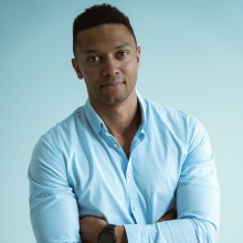 Powiększ obraz: Dawid Ojo, chirurg naczyniowy Warszawa