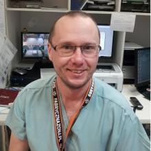 Powiększ obraz: Paweł Stajniak, chirurg Wrocław