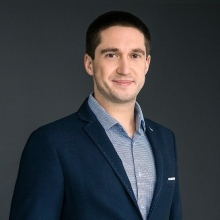 Powiększ obraz: Tomasz Szymański, stomatolog Kraków