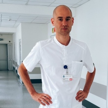 Powiększ obraz: Krzysztof Ratnicki, chirurg Gdańsk