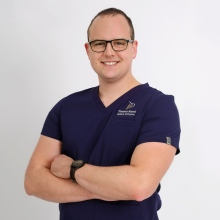 Powiększ obraz: Tomasz Basek, stomatolog Tychy