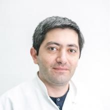 Powiększ obraz: Arman Babayan, stomatolog Wrocław