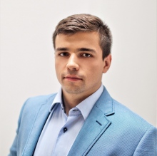 Powiększ obraz: Krzysztof Cudzik, lekarz wykonujący zabiegi medycyny estetycznej Ostrowiec Świętokrzyski