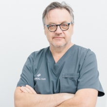 Powiększ obraz: Sławomir Pietuszko, chirurg Warszawa