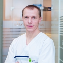 Powiększ obraz: Sebastian Mucha, stomatolog Warszawa