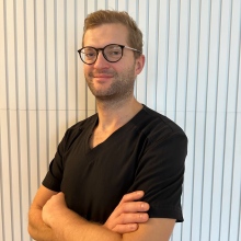 Powiększ obraz: Adam Wnuk, stomatolog Warszawa