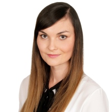 Powiększ obraz: Kamila Bartulska, chirurg stomatologiczny Marki