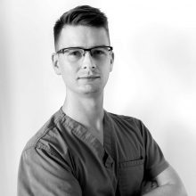 Powiększ obraz: Mikołaj Kominko, stomatolog Katowice