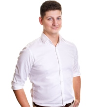 Powiększ obraz: Bartłomiej Gałązka, fizjoterapeuta Warszawa