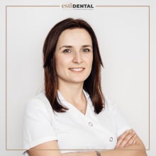 Powiększ obraz: Anna Curlej - Wądrzyk, stomatolog Kraków